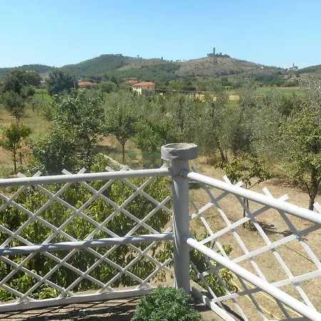 Poggio Fiorito Lejlighed *